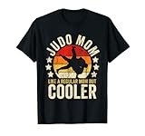 Judo Mamá Como Una Mamá Regular Pero Más Fresco Día De La Madre Camiseta